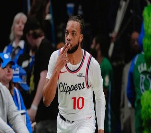 快船加時(shí)戰(zhàn)勝獨(dú)行俠凸顯一點(diǎn)：加蘭關(guān)鍵時(shí)刻別搶?xiě)?，把球交給小卡