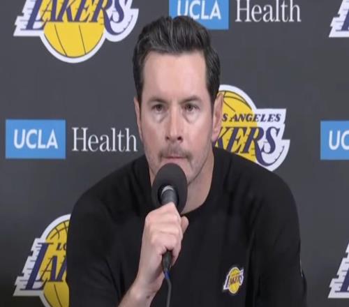 沒哨！雷迪克：詹姆斯那球就是犯規(guī)，我們今晚克服了很多困難