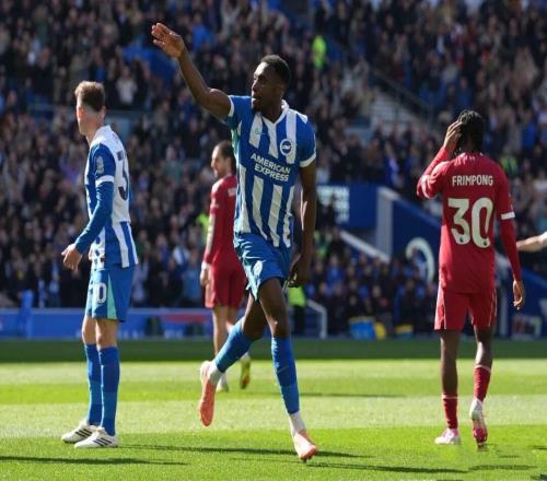 曼聯(lián)躺贏，英超讓4大戲，5隊爭2歐冠名額，利物浦、切爾西不爭氣