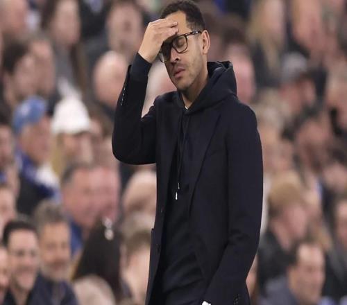 桑切斯和約恩森都缺乏信心，電訊報(bào)：切爾西或?qū)⒃谙奶旌為T將