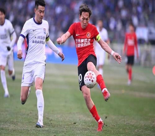 遼寧鐵人中超主場首勝，這些瞬間刷屏了