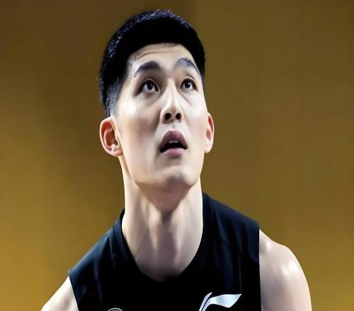 事情鬧大！趙睿事件重演，國(guó)手遭3人怒噴，救護(hù)車(chē)到位，得開(kāi)罰單