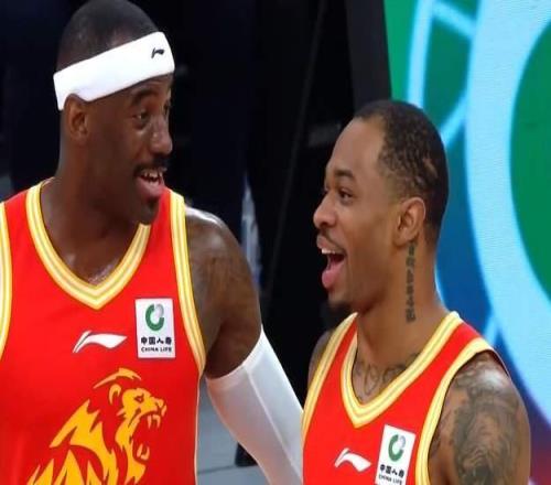 真有錢啊！2000萬到手，衛(wèi)冕冠軍賺大了，雙喜臨門，全力沖2連冠