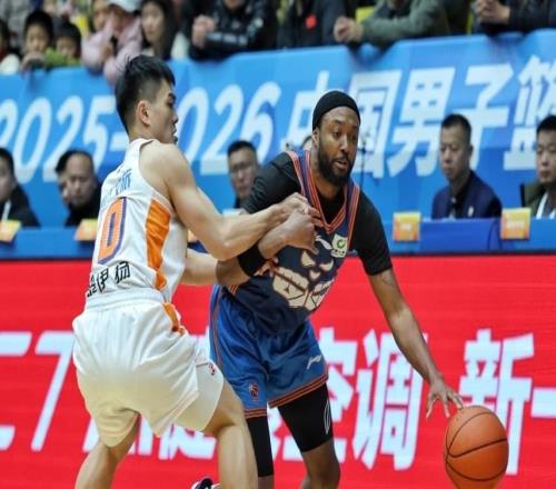 163比49狂勝114分！中國籃壇又現(xiàn)夸張比分：三節(jié)狂輸90分絕了