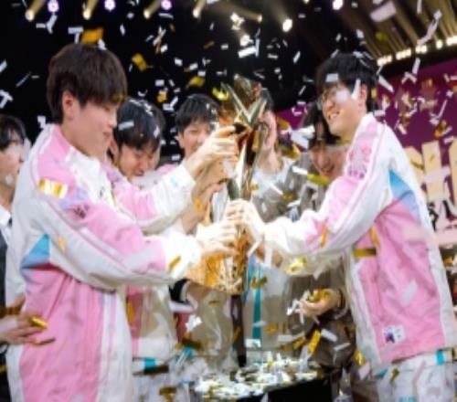 BLG分享先鋒賽奪冠返圖：尊敬的2026FST冠軍粉絲們，請查收