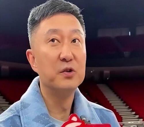 杜鋒采訪時發(fā)言被評不要臉，北京男籃不搞金元籃球，CBA開罰單