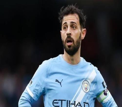 世體：B席想自由轉(zhuǎn)會(huì)至巴薩，但巴薩中場(chǎng)位置不缺球員