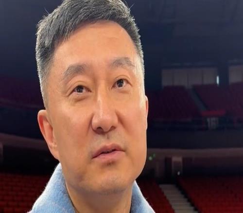 備戰(zhàn)上海！廣東全隊(duì)練投籃，杜鋒展望賣(mài)關(guān)子，直指狀態(tài)起伏正常！