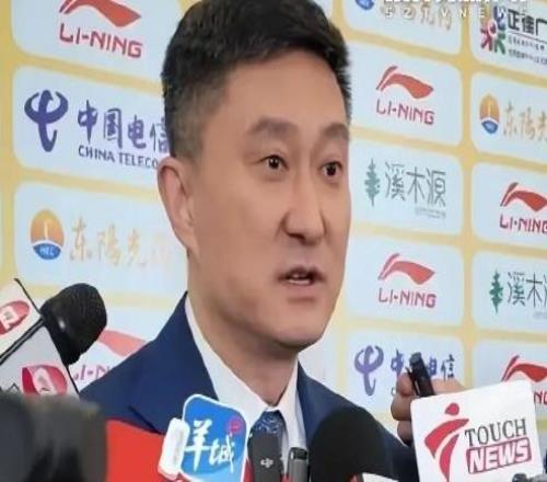 廣東三消息！杜峰指導(dǎo)又任命新職位，老板擺明態(tài)度，易建聯(lián)公開(kāi)露面參加活動(dòng)