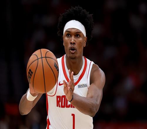 如果火箭早點(diǎn)不讓他打控衛(wèi)，球隊(duì)的戰(zhàn)績(jī)可能會(huì)有大幅度的提升