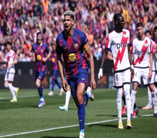 西甲最新積分戰(zhàn)報：巴薩險勝，皇馬逆襲馬競，阿拉維斯奇跡翻盤