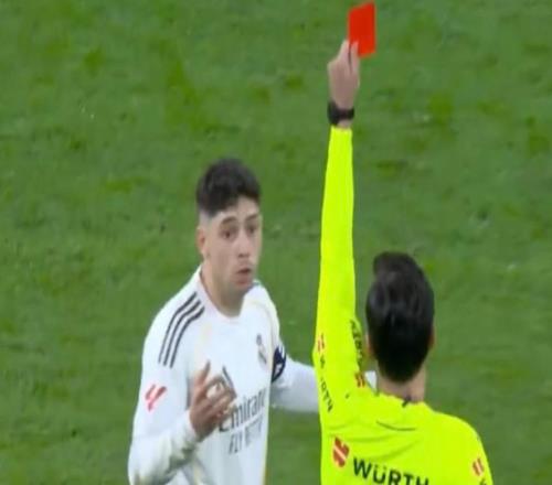 西甲178場馬德里德比52張紅牌，為聯(lián)賽歷史紅牌第二多的比賽