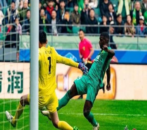 “京滬大戰(zhàn)”創(chuàng)新工體上座率紀(jì)錄北京國安戰(zhàn)平上海申花