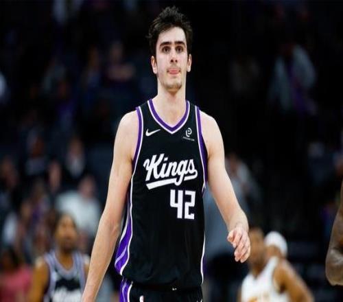 22+10卻落選新秀賽，國王二輪秀打瘋，德羅贊怒為小弟發(fā)聲