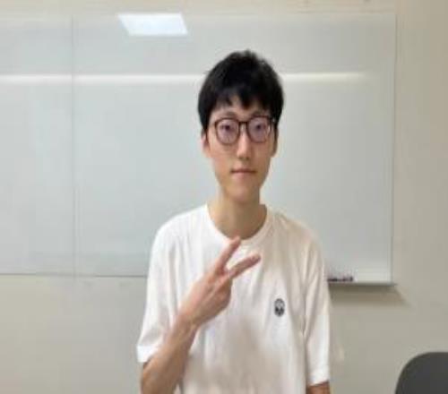 Nuguri：在LPL單純就是我能力不足我覺(jué)得上單第一名是Zeus他比我打得好太多了