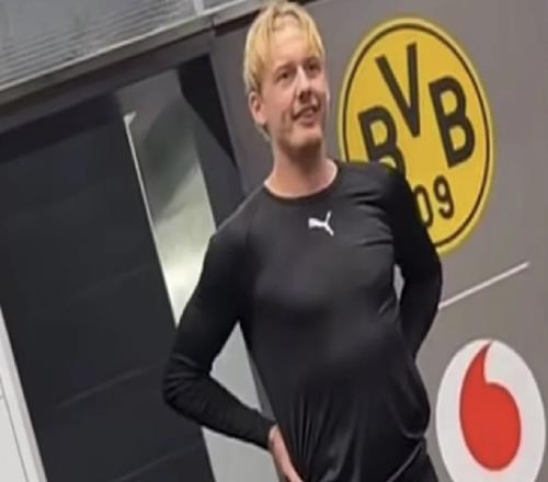 布蘭特更衣室內(nèi)穿著內(nèi)褲發(fā)表講話：我一直有可依靠的出色隊友