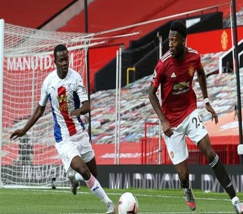 邮报：28岁前曼联后卫门萨跟随水晶宫