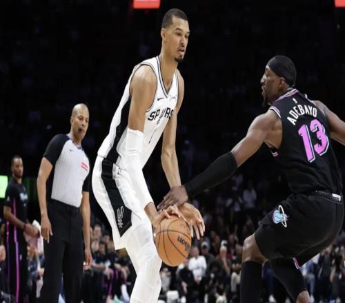 文班：我們的目標當然是總冠軍，但現(xiàn)在還需一步一個腳印地走