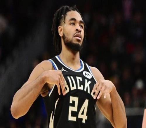 雄鹿赛前突裁卡姆托马斯！老里弗斯发