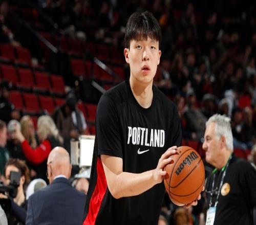 杨瀚森时隔5场复出4+3!开拓者双杀送篮网8连败卡马拉35+9三分