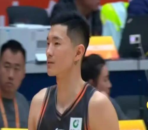 山东男篮神速!斯蒂尔成克里斯替身,王证、常浩然扛起球队未来!