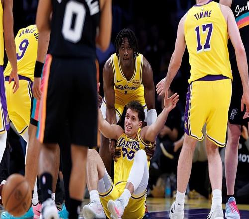 单场送出6次抢断,湖人侧翼新秀有潜力成长为一名顶级防守大闸