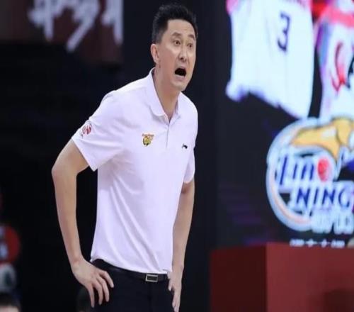 93比51狂勝42分！杜鋒賽后卻發(fā)飆懟人：廣東隊未來讓人擔憂了