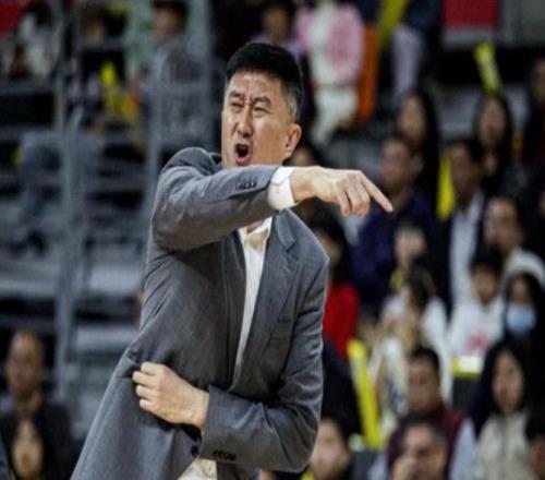 CBA最新動態，廣東vs四川，賽后廣東隊帶來四個壞消息和一個好消息，杜峰發言引不滿