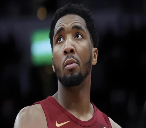 轟42+2+3！請把球給哈登，米切爾賽后采訪攤牌，梅里爾也把話挑明