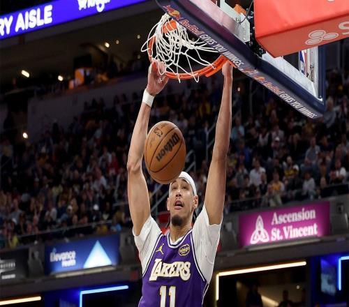 轟21+10！湖人撿漏2米13悍將真香：年薪345萬(wàn)，變?nèi)揞^喂餅絕配