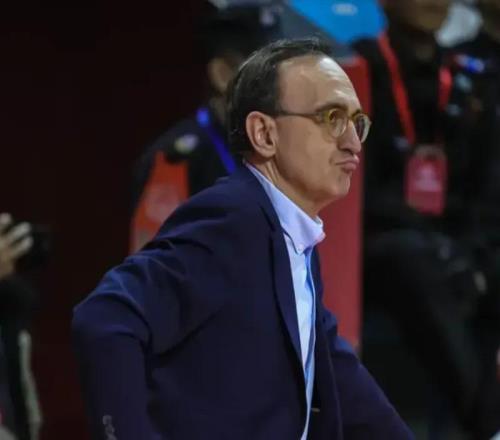 谁给的信心14投13铁毫不收手,7%命中率坑惨球队,赛后乌戈暗批