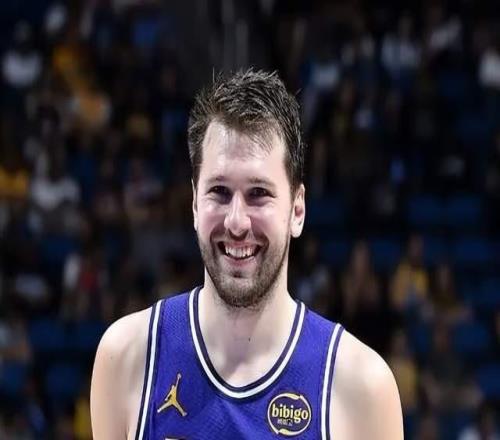 追平哈登!NBA巨星打瘋了,32次單節(jié)20+,歷史第3,僅輸庫里科比