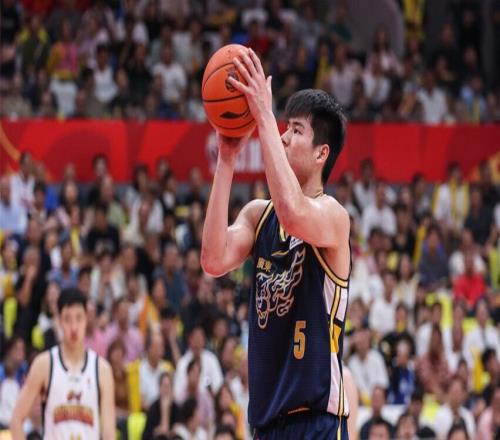 單節(jié)狂轟20分！中國(guó)男籃20歲1米95新星崛起：杜鋒該重用他