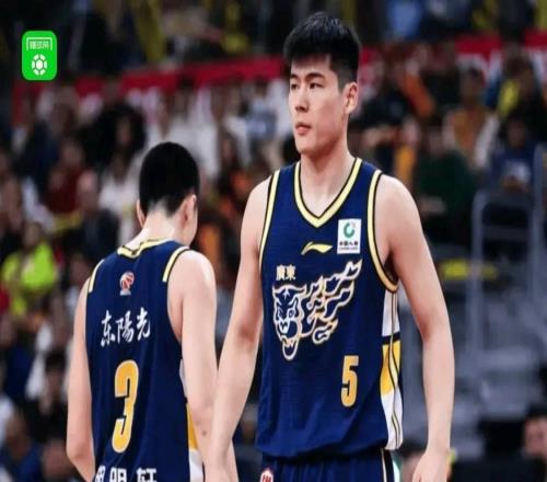 廣東9351送四川30連敗，薩姆納22分，陳家政20+5，景菡一14+6