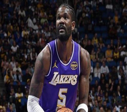 隊記：今日湖人客戰(zhàn)步行者艾頓因背部酸痛缺陣