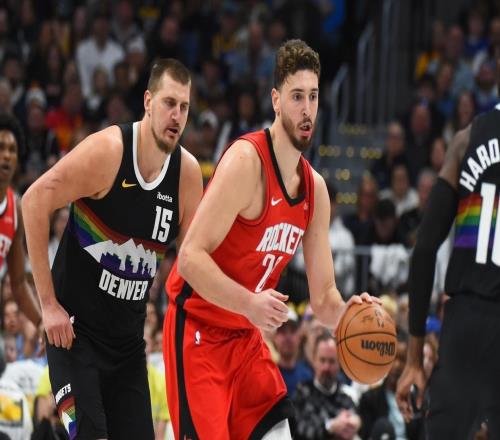 火箭隊需拆隊甩賣名宿支招：3巨頭僅留2人，換來明星搭檔杜蘭特