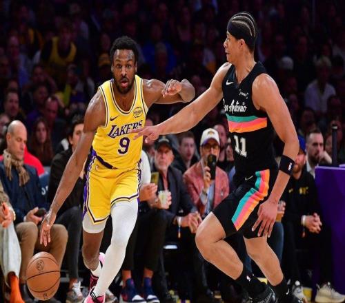 心態好,湖人布朗尼詹姆斯在發展聯盟展現出的心態助其NBA生涯