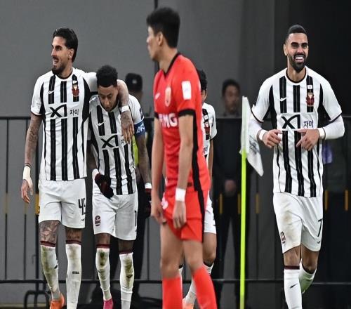 意外！上港隊(duì)未來(lái)三個(gè)位置需要內(nèi)部挖潛補(bǔ)強(qiáng)，球迷直言很期待