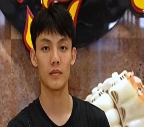 廣東男籃動態更新!徐杰崔永熙合拍宣傳視頻,對陣北京戰術更新,小將恐繼續被棄用