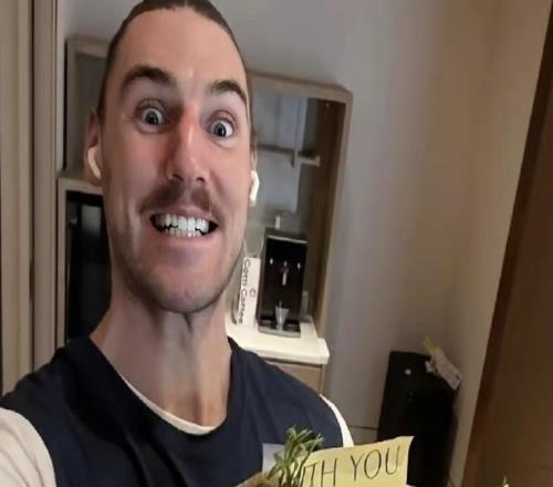 就是快！山東高速外援斯蒂爾完成注冊(cè)，今晚戰(zhàn)山西可以出戰(zhàn)