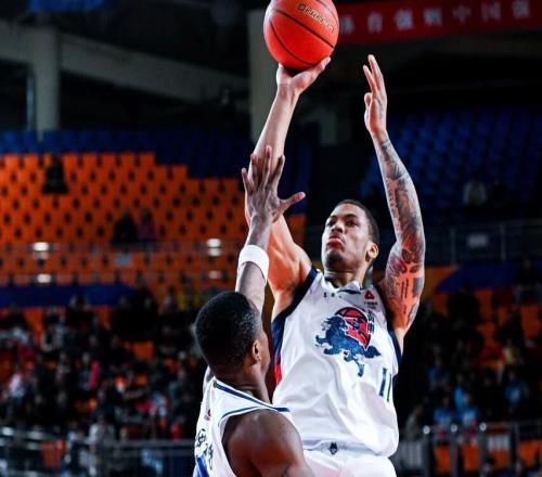 誰說新援不行約翰遜用連場20+打臉,成山東男籃最大驚喜