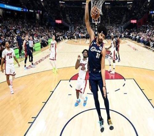 阿特金森談阿倫復(fù)出：他具備內(nèi)線牽引力他在場上能令全隊(duì)獲益