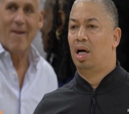 0.4秒極限絕殺！太惡心了，難我看得是外星籃球...