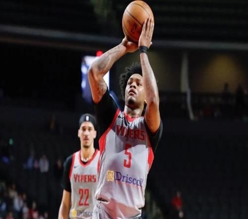 瘋狂送出8次搶斷，火箭二隊(duì)后場大閘打出了一場極其全面的比賽