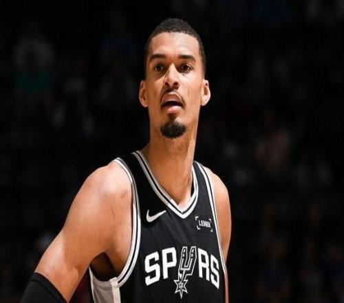 NBA官方MVP榜：文班亞馬火速登頂！這波MVP爭奪戰(zhàn)太激烈了