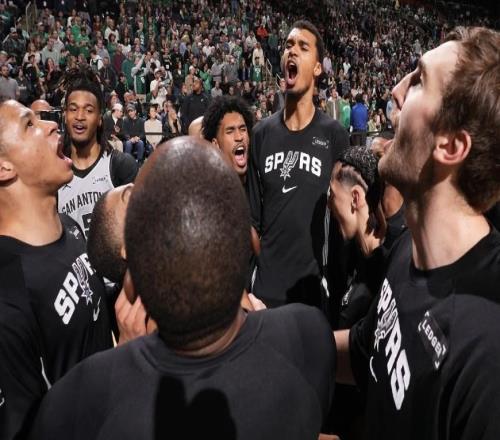 尼克楊：馬刺像上賽季的火箭，年輕缺乏經驗會在季后賽被痛揍