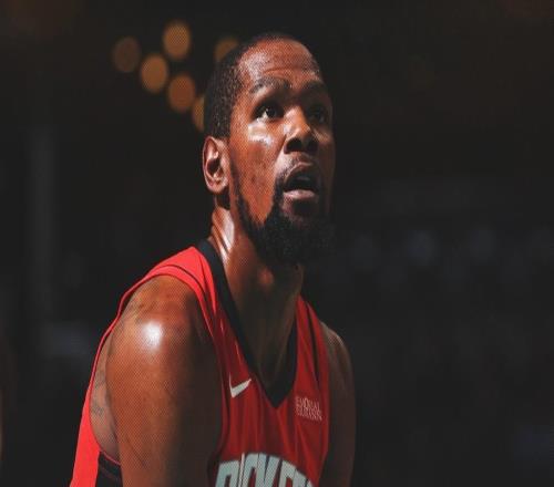 得分組織一把抓，杜蘭特14中8貢獻(xiàn)25分6籃板10助攻1搶斷