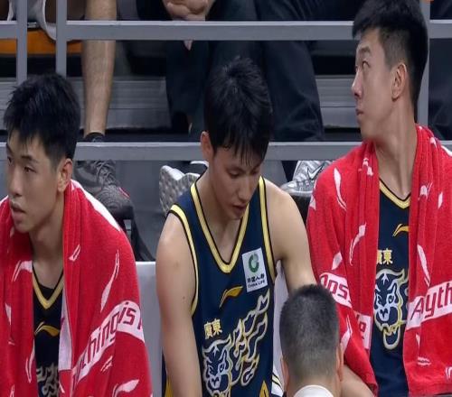 擠走徐昕+逼退焦泊喬！廣東隊(duì)被杜鋒坑慘了，朱芳雨拒絕換帥