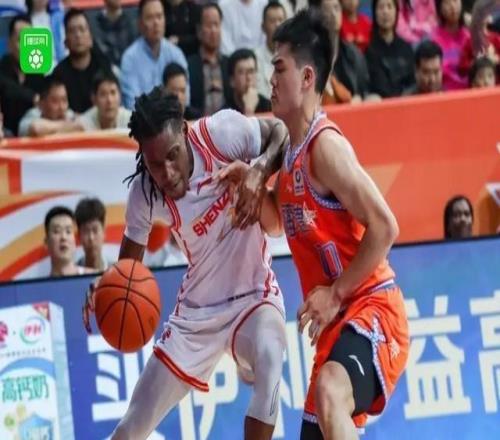 深圳107104險(xiǎn)勝福建取6連勝，史密斯29+7+7，王浩然20+6