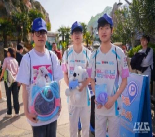 BLG公益返图:用拥抱温暖孤独症群体,让爱不再孤单